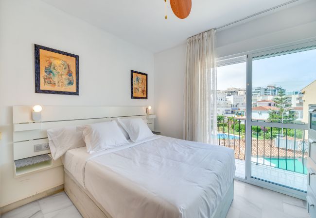 Studio in Torremolinos - HomeForGuest Bright studio in La Carihuela near the beach Studio in Torremolinos - HomeForGuest Bright studio in La Carihuela near the beach