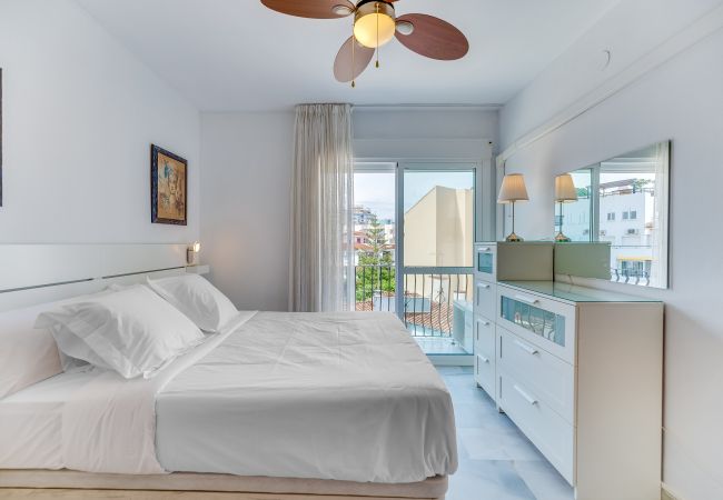 Studio in Torremolinos - HomeForGuest Bright studio in La Carihuela near the beach Studio in Torremolinos - HomeForGuest Bright studio in La Carihuela near the beach