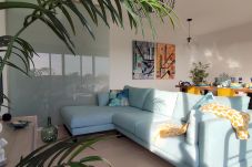 Townhouse in Vélez Málaga - HomeForGuest bright townhouse with sea views