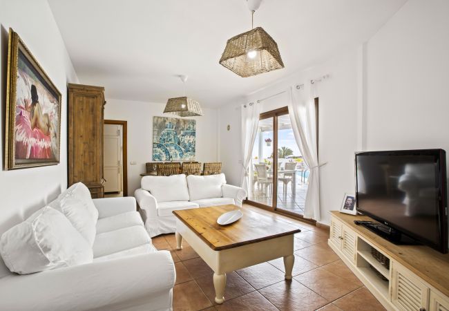 Villa in Playa Blanca - Villa Flora - Villasexperience Villa in Playa Blanca - Villa Flora - Villasexperience