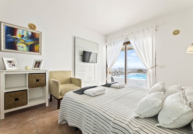 Villa in Playa Blanca - Villa Flora - Villasexperience Villa in Playa Blanca - Villa Flora - Villasexperience