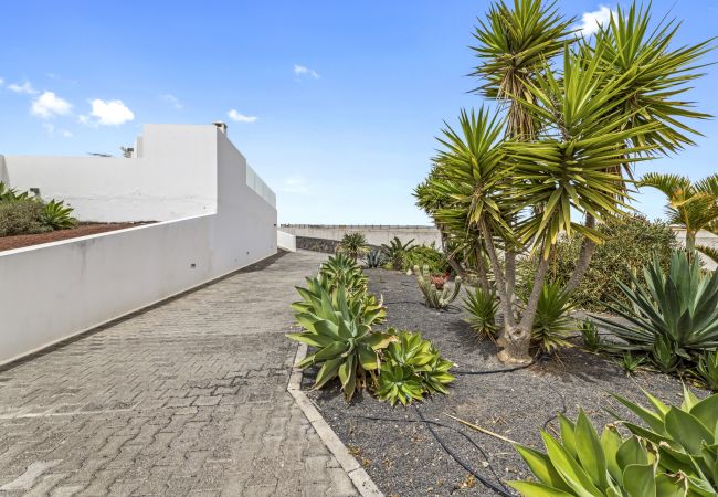 Villa in Playa Blanca - Villa Flora - Villasexperience Villa in Playa Blanca - Villa Flora - Villasexperience