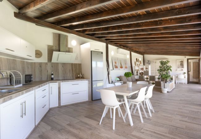 Studio in Santa Cruz de Tenerife - modern loft recently renovated In Santa Cruz de Tenerife 02 Studio in Santa Cruz de Tenerife - modern loft recently renovated In Santa Cruz de Tenerife 02