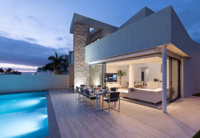 Villa/Dettached house in Adeje - Villa Horizon Luxe