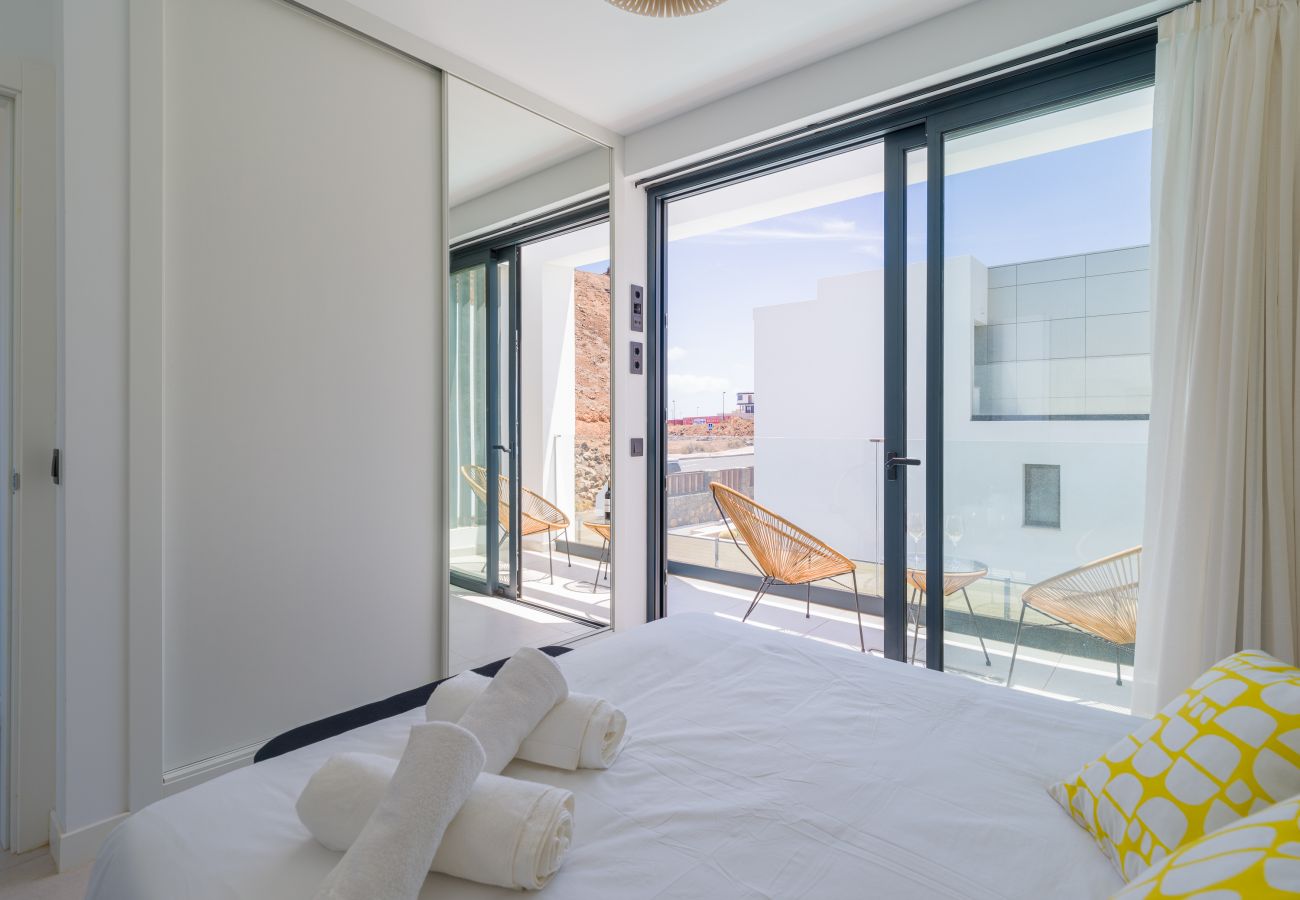 Villa in Corralejo -  Villa Deluxe Las Calderas 01 with private pool