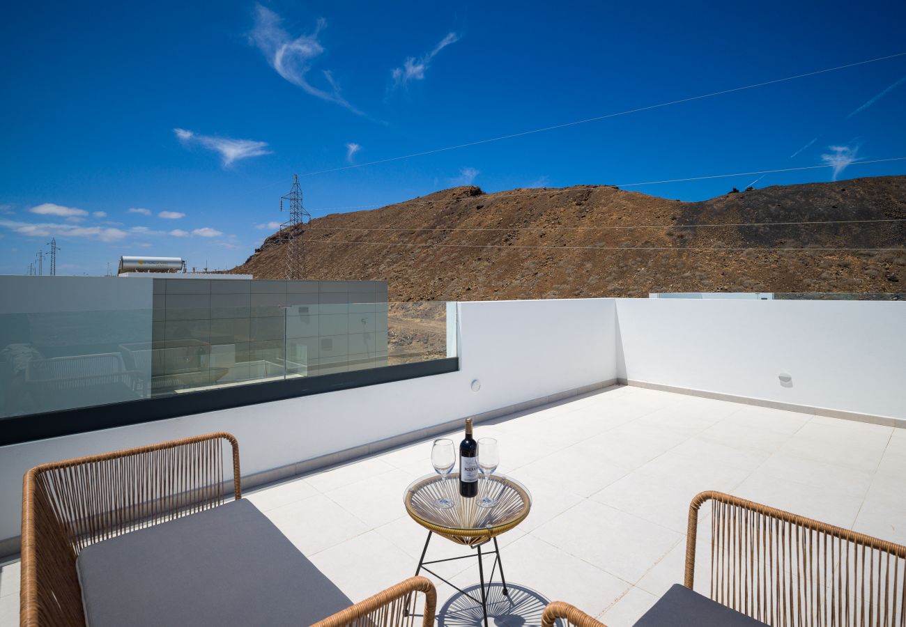 Villa in Corralejo -  Villa Deluxe Las Calderas 01 with private pool