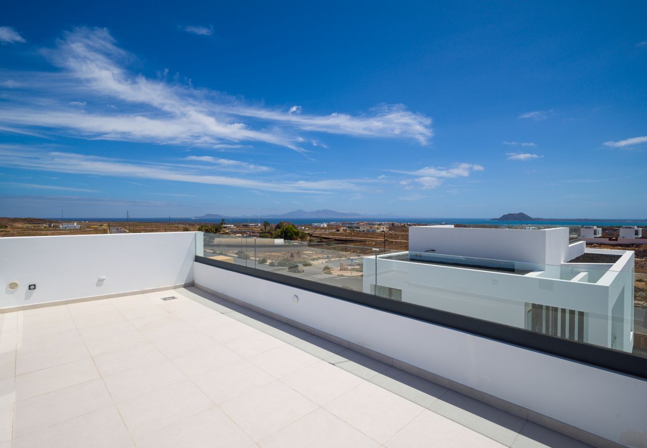 Villa in Corralejo - Las Calderas Vista Retreat