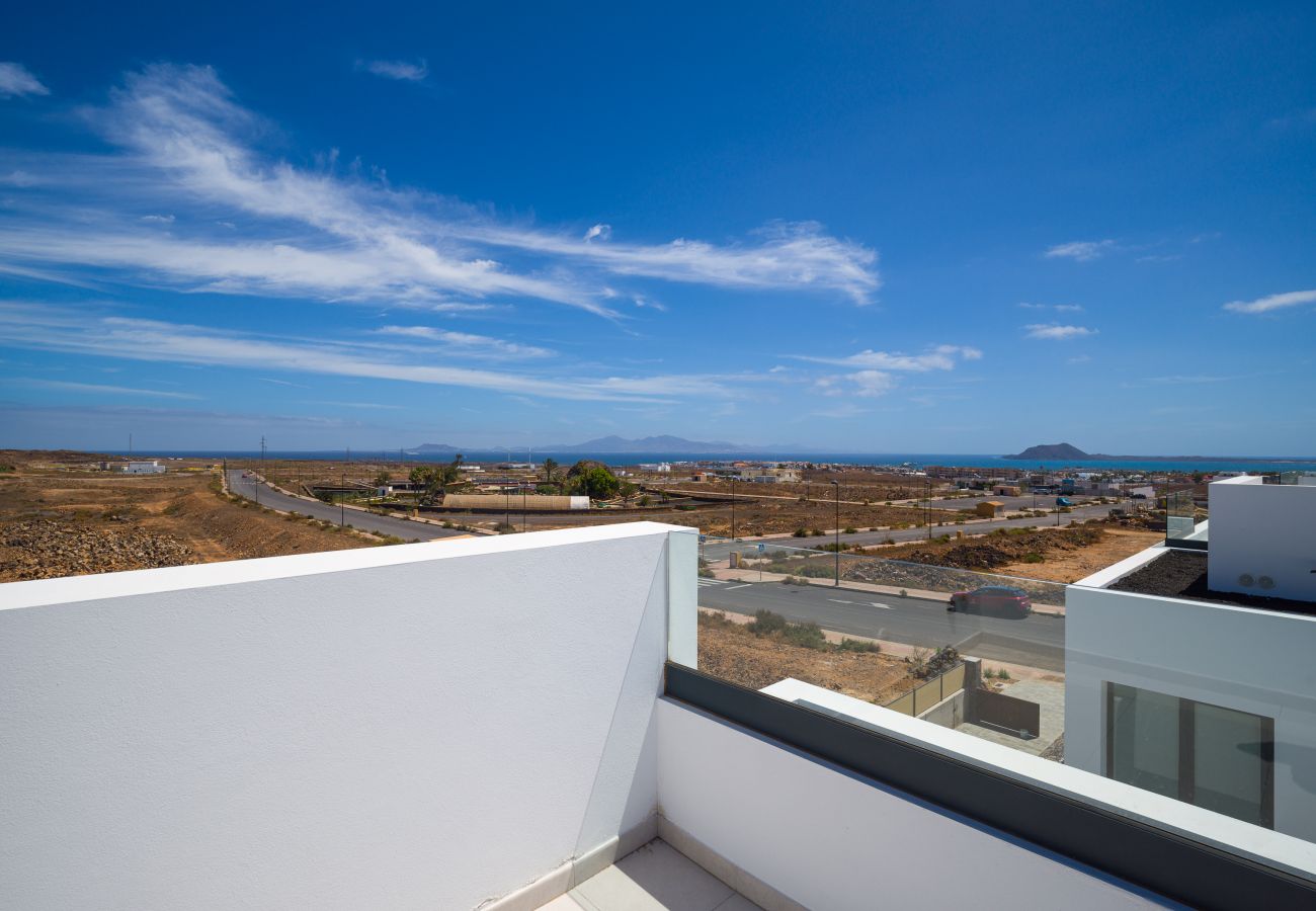 Villa in Corralejo - Las Calderas Vista Retreat