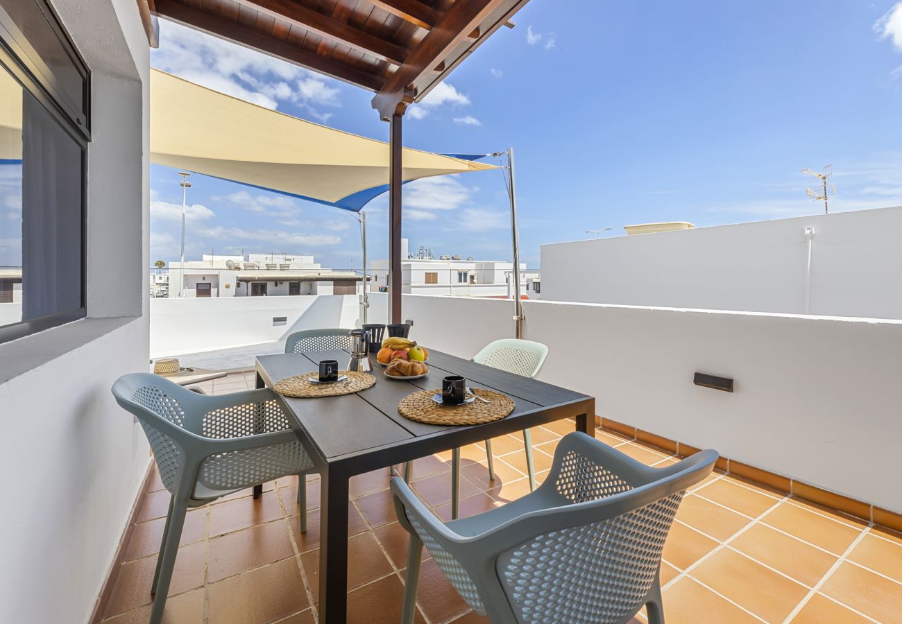 Apartment in Playa Honda - La casa de las velas