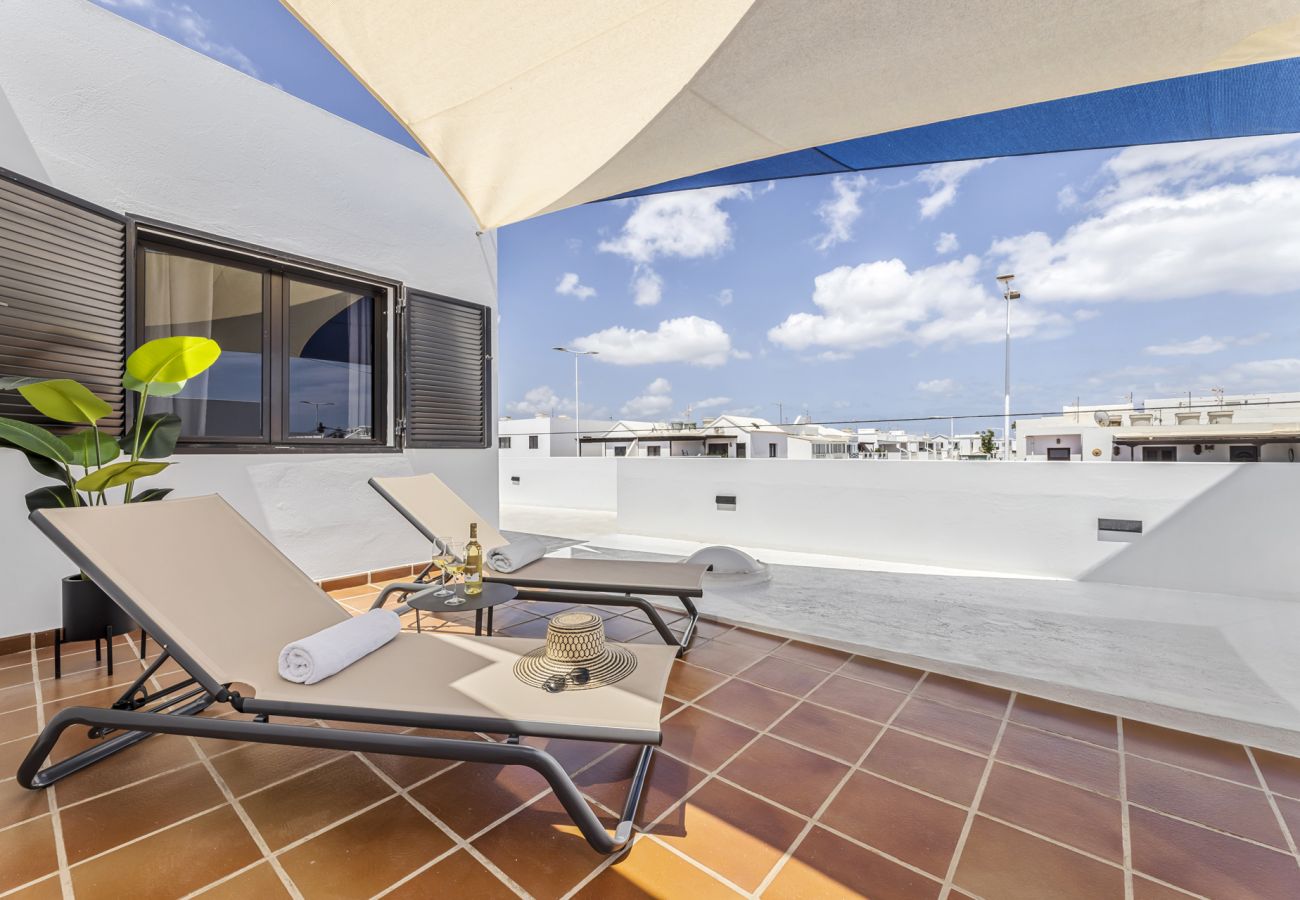 Apartment in Playa Honda - La casa de las velas