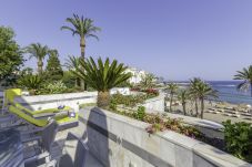 Apartment in Marbella - Luxury beachfront apartment with private pool in Puerto Banus