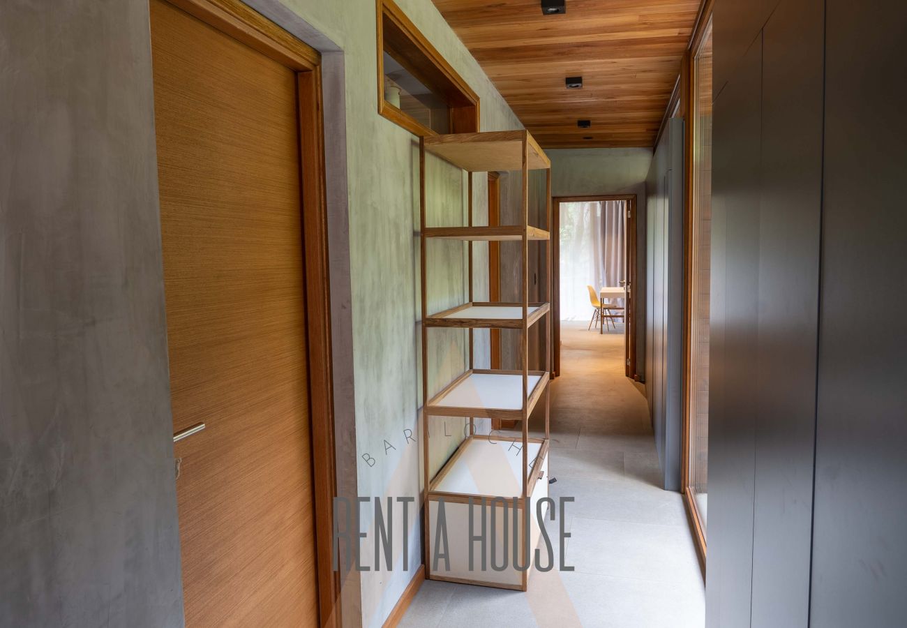 House in San Carlos de Bariloche - ARE16 - Espectacular  Casa en Arelauquen