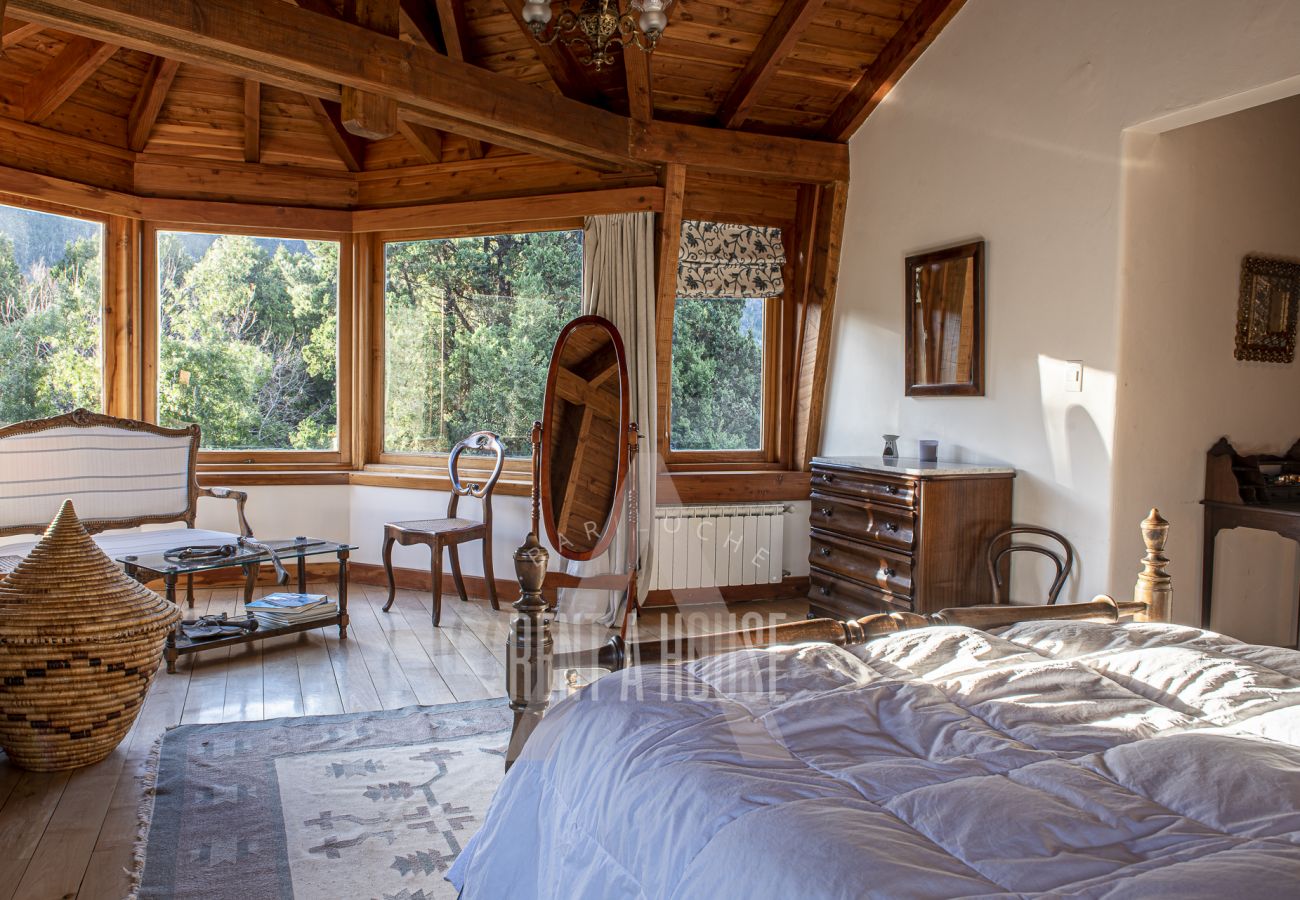 House in San Carlos de Bariloche - ARE23 8PAX WARM AND SPACIOUS HOUSE IN GATED NEIGHBORHOOD