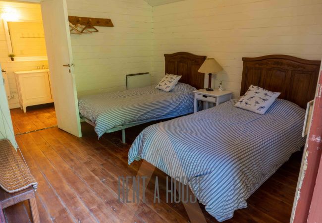 House in San Carlos de Bariloche - MORE11C - Spectacular house on Lago Moreno located on a 7 hectare lot. House in San Carlos de Bariloche - MORE11C - Spectacular house on Lago Moreno located on a 7 hectare lot.