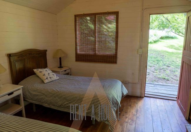 House in San Carlos de Bariloche - MORE11C - Spectacular house on Lago Moreno located on a 7 hectare lot. House in San Carlos de Bariloche - MORE11C - Spectacular house on Lago Moreno located on a 7 hectare lot.