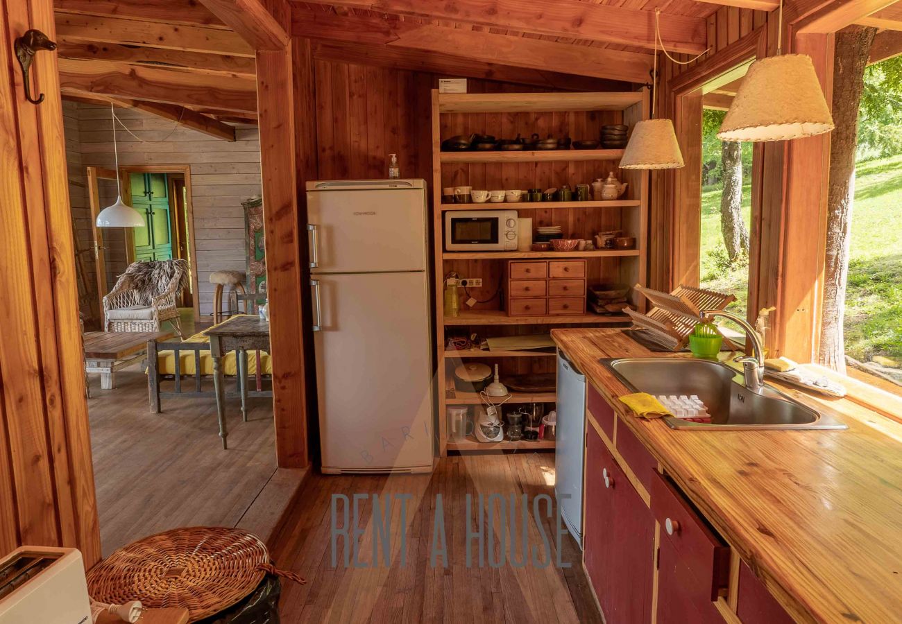 House in San Carlos de Bariloche - MORE11C - Spectacular house on Lago Moreno located on a 7 hectare lot.