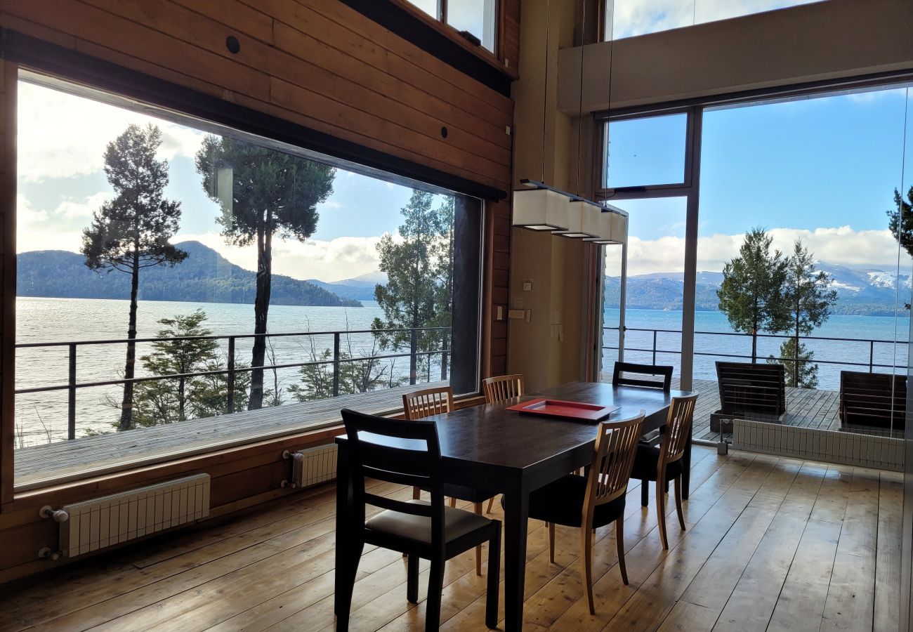 House in San Carlos de Bariloche - HUAPI36C - Modern house with panoramic views and lake access