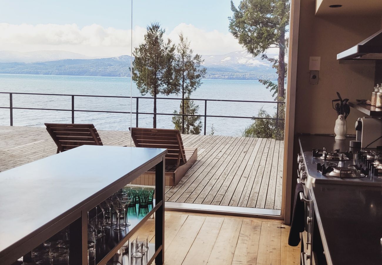 House in San Carlos de Bariloche - HUAPI36C - Modern house with panoramic views and lake access