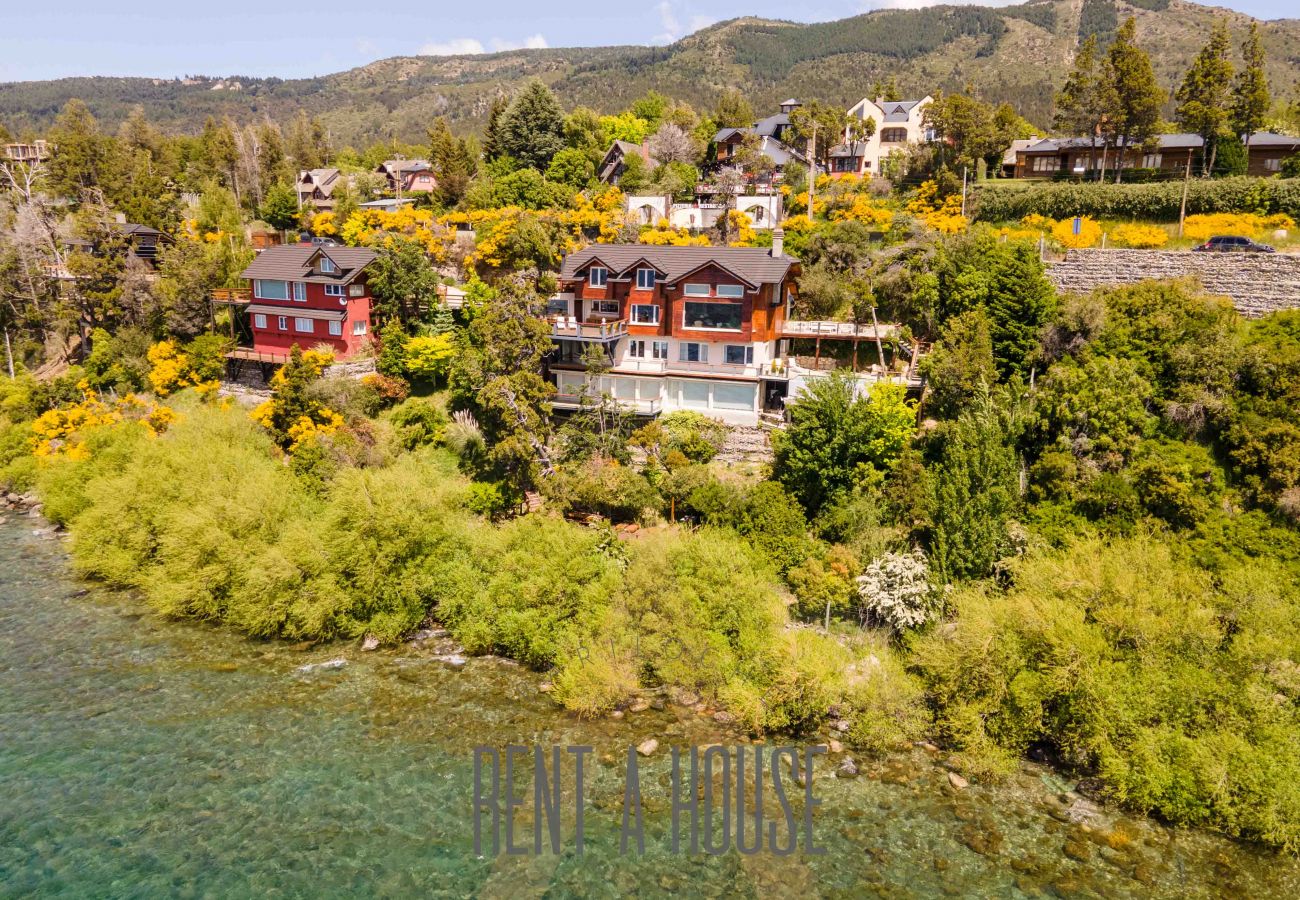House in San Carlos de Bariloche - HUAPI05C | Lakefront, 4 Suites & Private Pool 