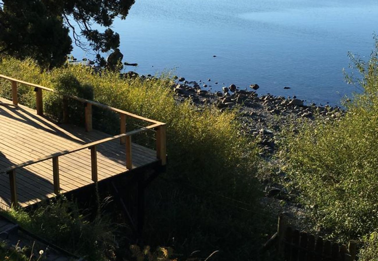 House in San Carlos de Bariloche - HUAPI05C | Lakefront, 4 Suites & Private Pool 