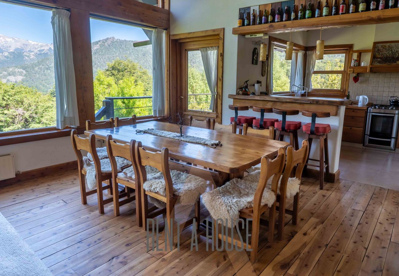 House in San Carlos de Bariloche - ARE02 WARM HOUSE IN ARELAUQUEN WITH SPECTACULAR VIEW OF THE CATHEDRAL AND THE LAKE