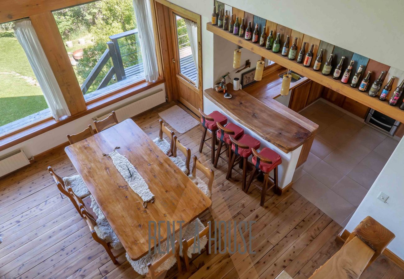 House in San Carlos de Bariloche - ARE02 WARM HOUSE IN ARELAUQUEN WITH SPECTACULAR VIEW OF THE CATHEDRAL AND THE LAKE