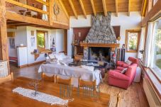 House in San Carlos de Bariloche - ARE02 WARM HOUSE IN ARELAUQUEN WITH SPECTACULAR VIEW OF THE CATHEDRAL AND THE LAKE