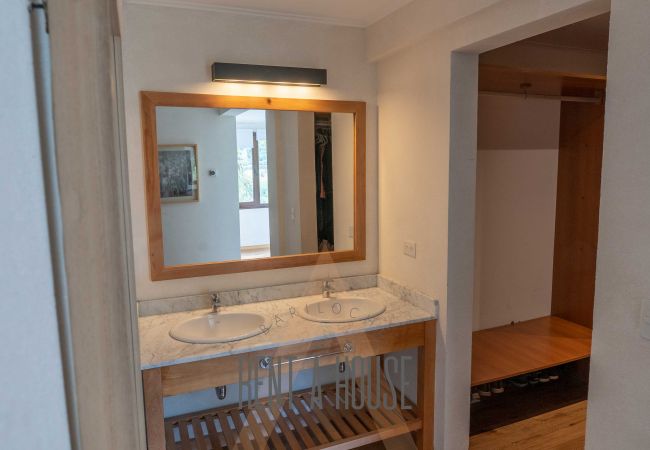 Apartment in San Carlos de Bariloche - ARE30-  Bright and modern apartment in Arelauquen, with views of the mountains and polo ground Apartment in San Carlos de Bariloche - ARE30-  Bright and modern apartment in Arelauquen, with views of the mountains and polo ground