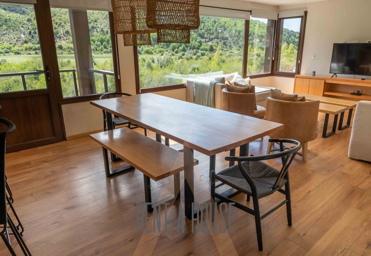 Apartment in San Carlos de Bariloche - ARE30-  Bright and modern apartment in Arelauquen, with views of the mountains and polo ground
