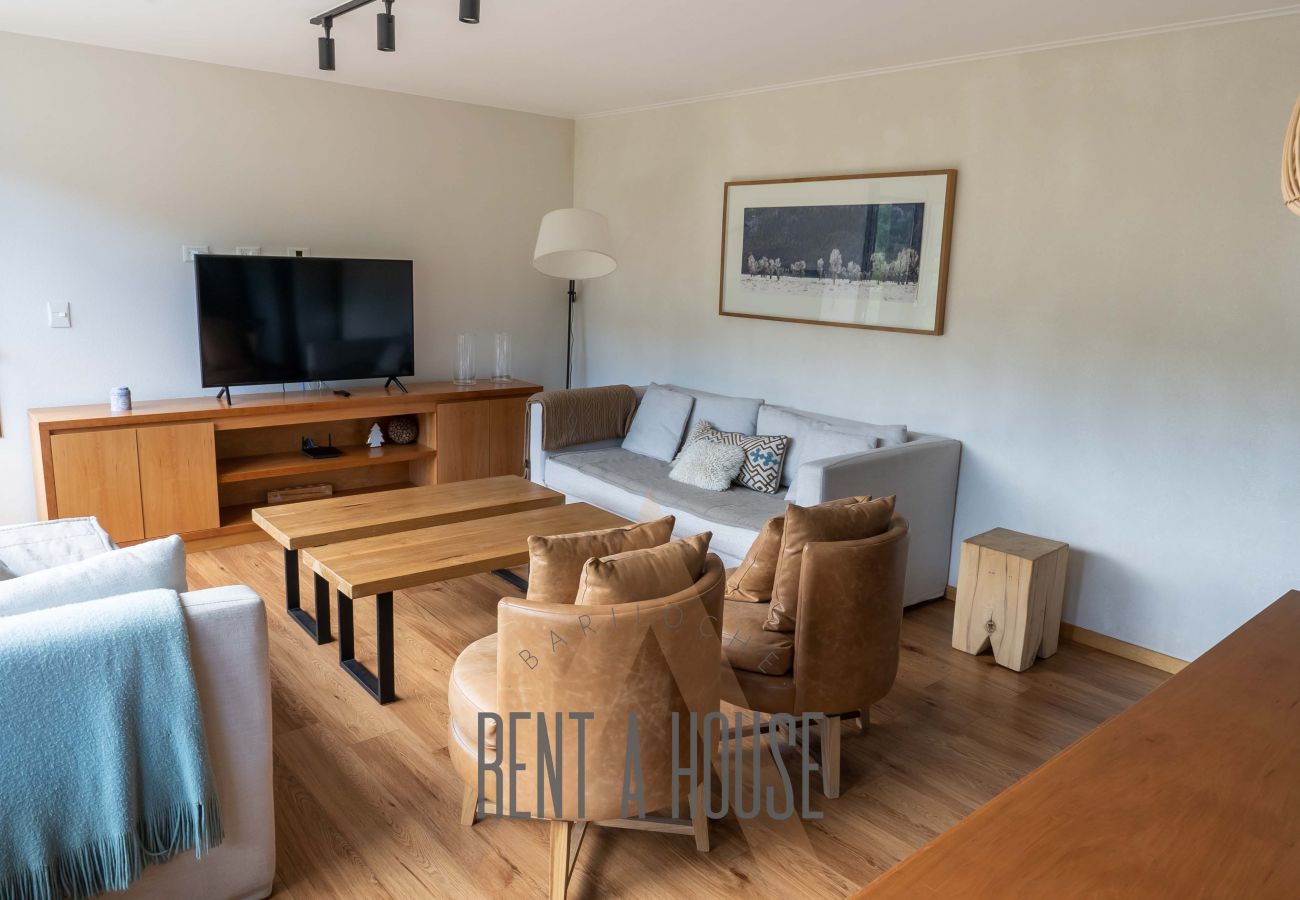 Apartment in San Carlos de Bariloche - ARE30-  Bright and modern apartment in Arelauquen, with views of the mountains and polo ground