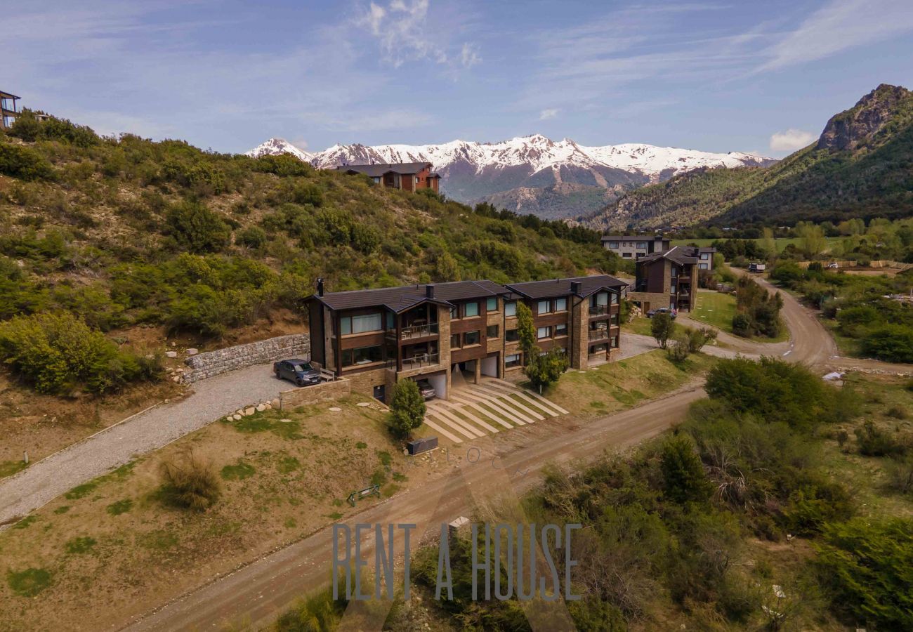 Apartment in San Carlos de Bariloche - ARE30-  Bright and modern apartment in Arelauquen, with views of the mountains and polo ground