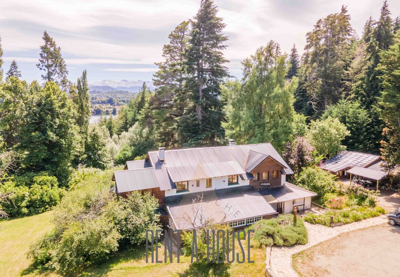 House in San Carlos de Bariloche - HUAPI27 Cálida casona en Circuito Chico con gran jardín y acceso a la playa