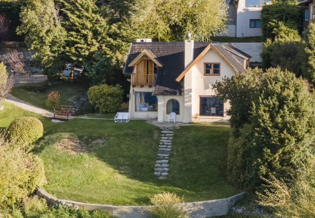 House in San Carlos de Bariloche - HUAPI02C- HOUSE WITH COAST ON THE SHORES OF LAKE NAHUEL HUAPI