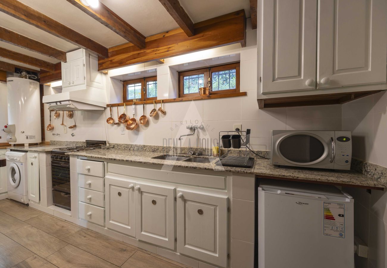 House in San Carlos de Bariloche - HUAPI02C- HOUSE WITH COAST ON THE SHORES OF LAKE NAHUEL HUAPI