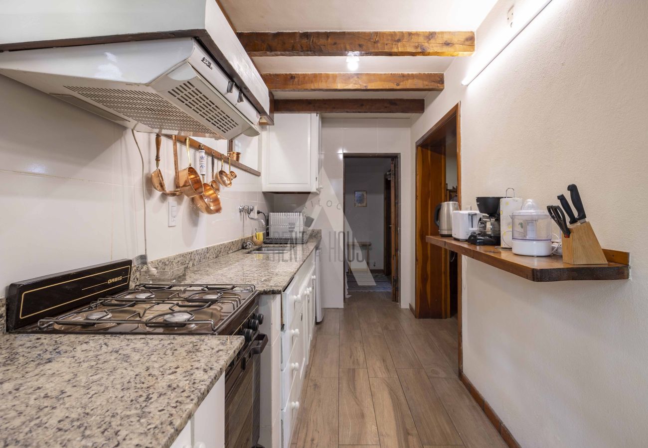 House in San Carlos de Bariloche - HUAPI02C- HOUSE WITH COAST ON THE SHORES OF LAKE NAHUEL HUAPI