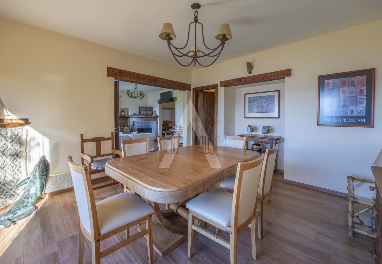 House in San Carlos de Bariloche - HUAPI02C- HOUSE WITH COAST ON THE SHORES OF LAKE NAHUEL HUAPI