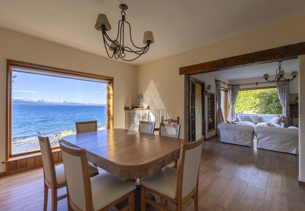 House in San Carlos de Bariloche - HUAPI02C- HOUSE WITH COAST ON THE SHORES OF LAKE NAHUEL HUAPI