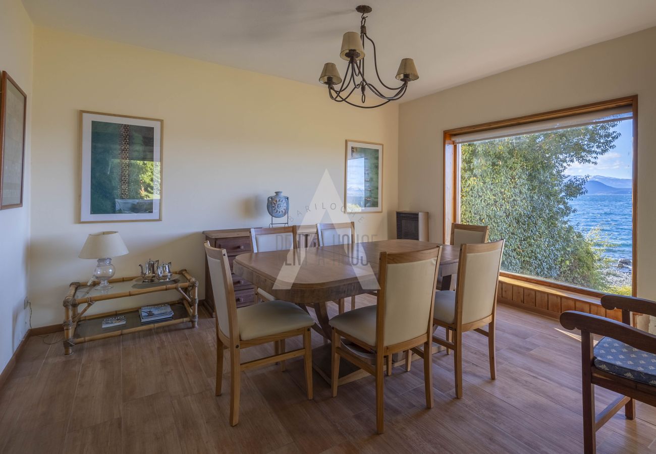 House in San Carlos de Bariloche - HUAPI02C- HOUSE WITH COAST ON THE SHORES OF LAKE NAHUEL HUAPI