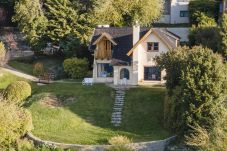 House in San Carlos de Bariloche - HUAPI02C- HOUSE WITH COAST ON THE SHORES OF LAKE NAHUEL HUAPI