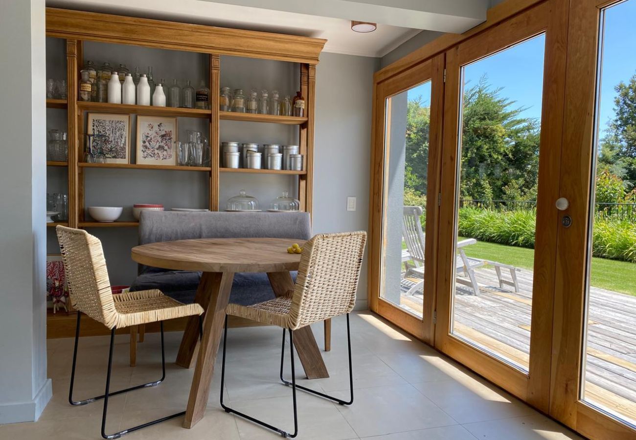 House in San Carlos de Bariloche - VIEW10 TREMENDOUS HOUSE IN BARILOCHE + LAKE VIEW + HOT TUB