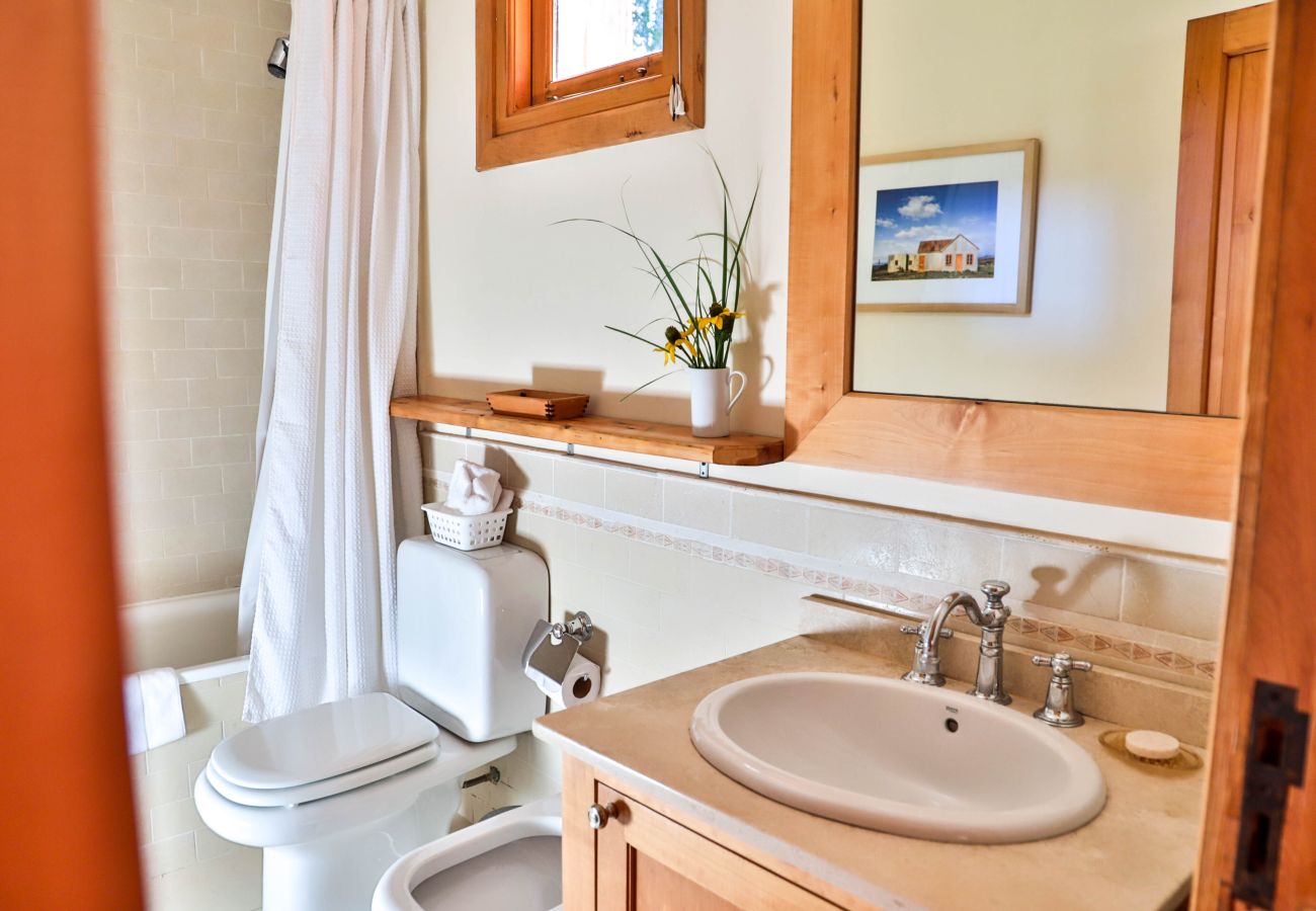 House in San Carlos de Bariloche - MORE16C Luxury house in Llao Llao s/ Morenito + Jacuzzi