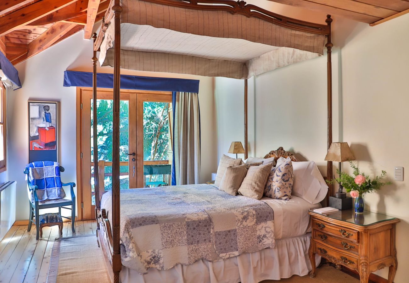 House in San Carlos de Bariloche - MORE16C Luxury house in Llao Llao s/ Morenito + Jacuzzi