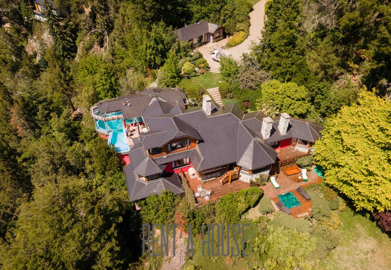 House in San Carlos de Bariloche - MORE01C ESPECTACULAR CASA A ORILLAS DEL LAGO MORENO CON PILETA CLIMATIZADA