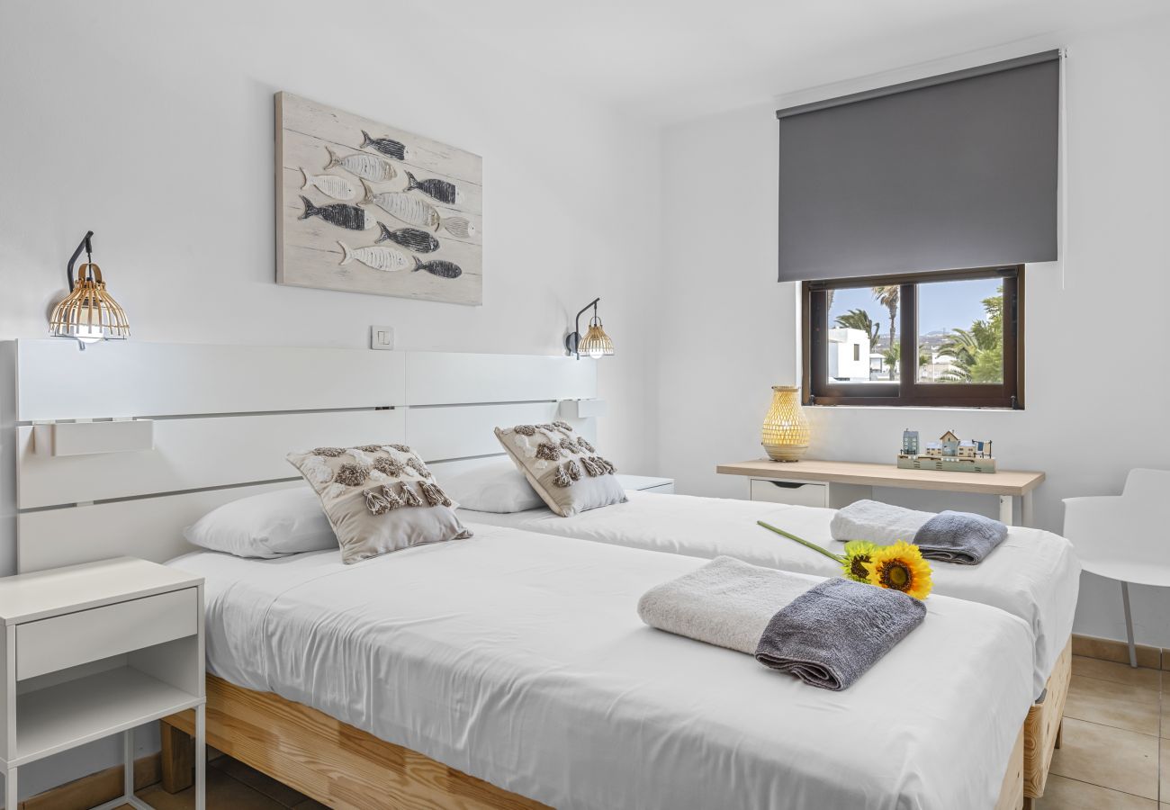 Apartment in Puerto del Carmen - Hola Arnage