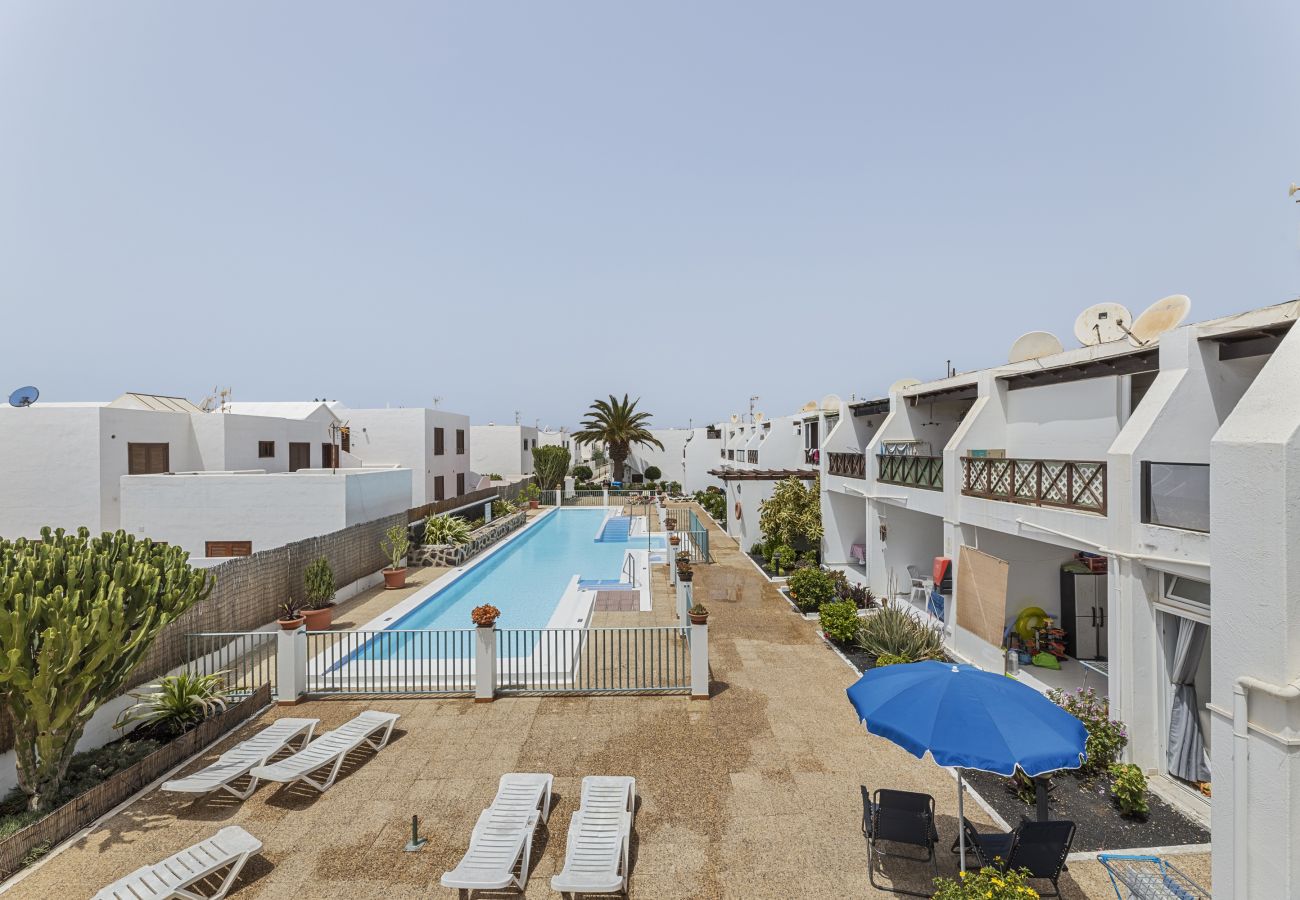 Apartment in Puerto del Carmen - Hola Arnage