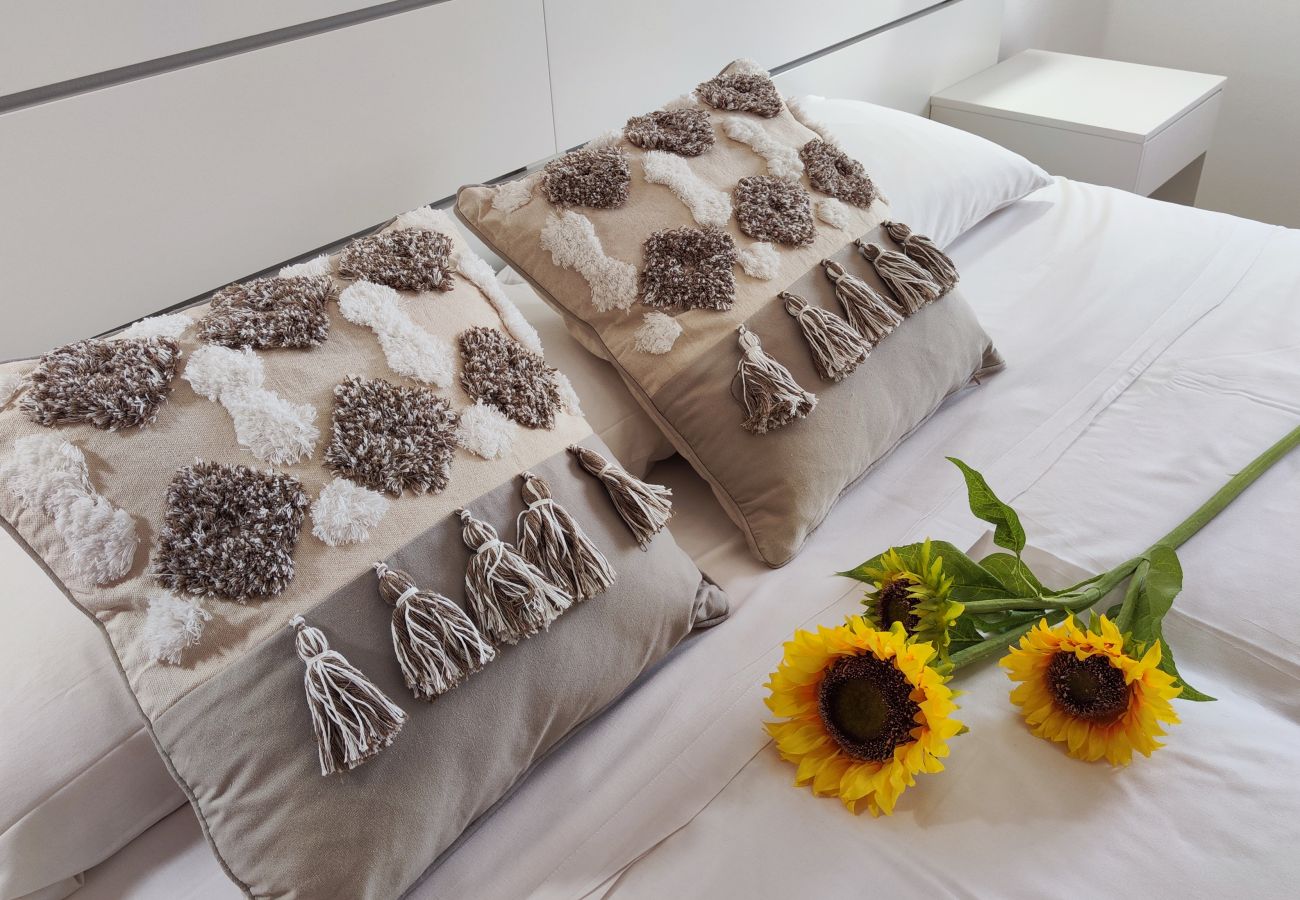 Apartment in Puerto del Carmen - Hola Arnage