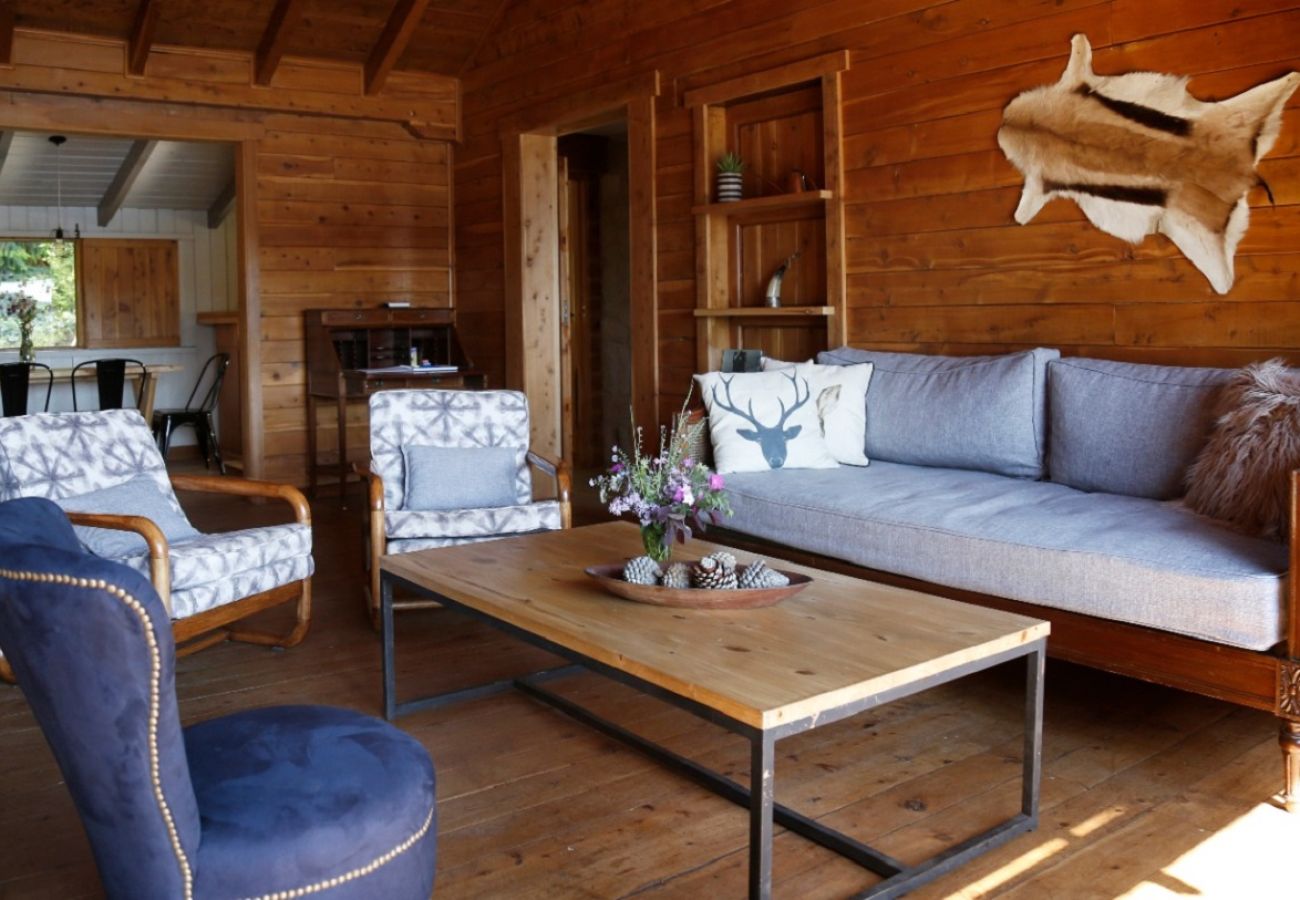 House in San Carlos de Bariloche - MORE07- WARM SINGLE-STORY CABIN WITH COAST ON LAKE MORENO