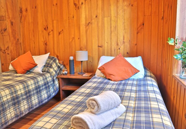 Cabin in San Carlos de Bariloche - HUAPI11C A wild nature escape with direct access to the lake  Cabin in San Carlos de Bariloche - HUAPI11C A wild nature escape with direct access to the lake