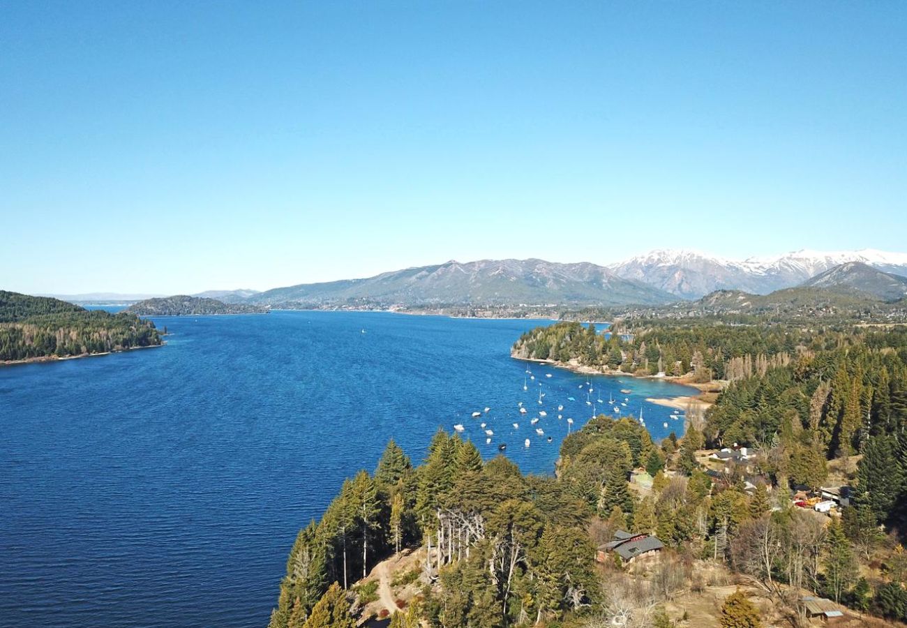 Cabin in San Carlos de Bariloche - HUAPI11C A wild nature escape with direct access to the lake 