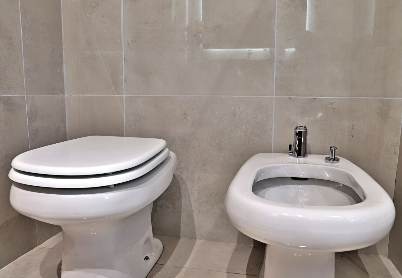 Cabin in San Carlos de Bariloche - HUAPI11C A wild nature escape with direct access to the lake 